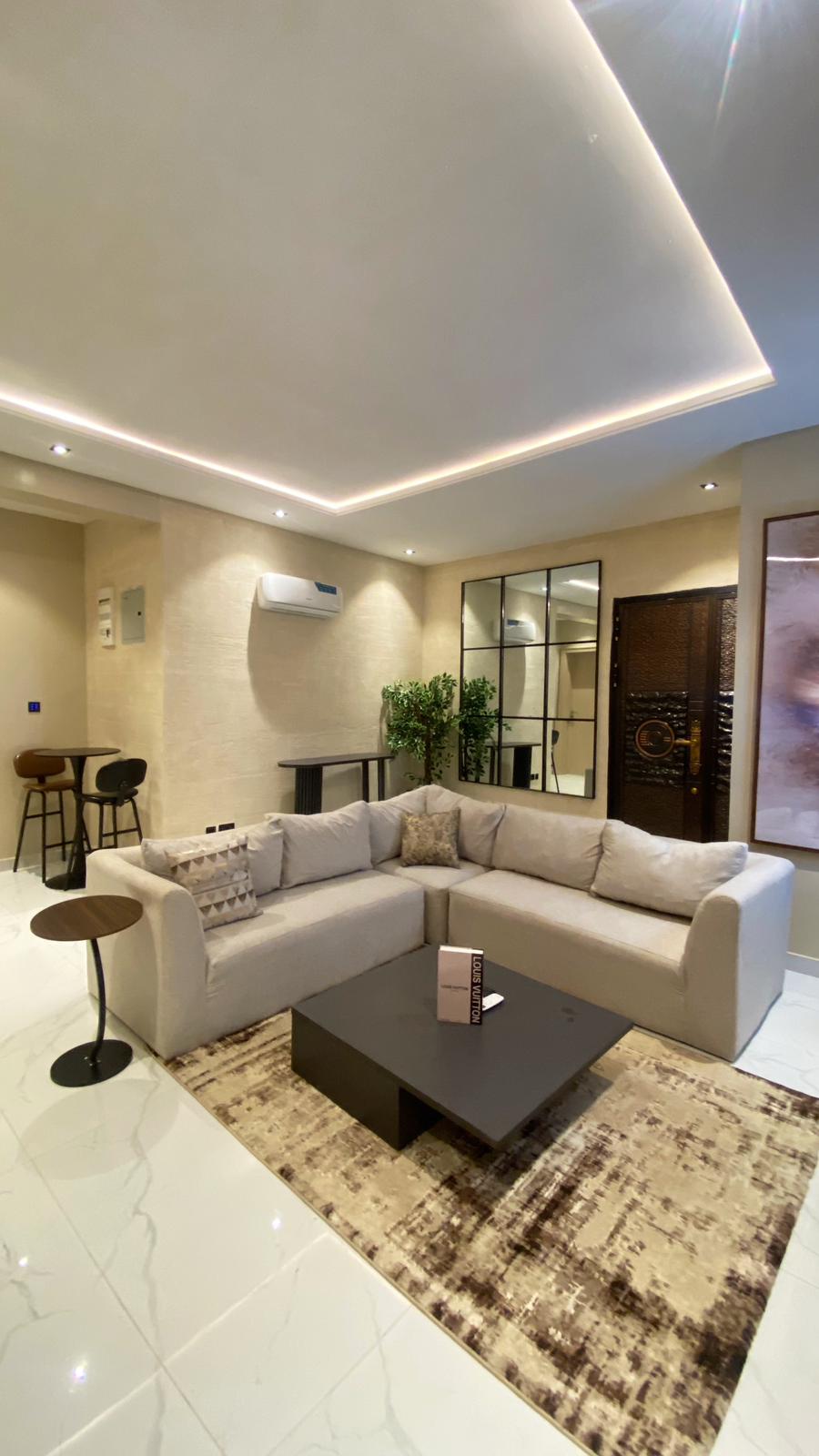 Leboa's Apartments  5