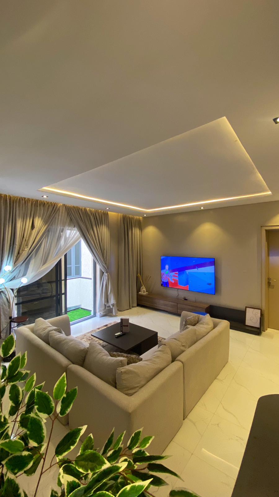 Leboa's Apartments  4