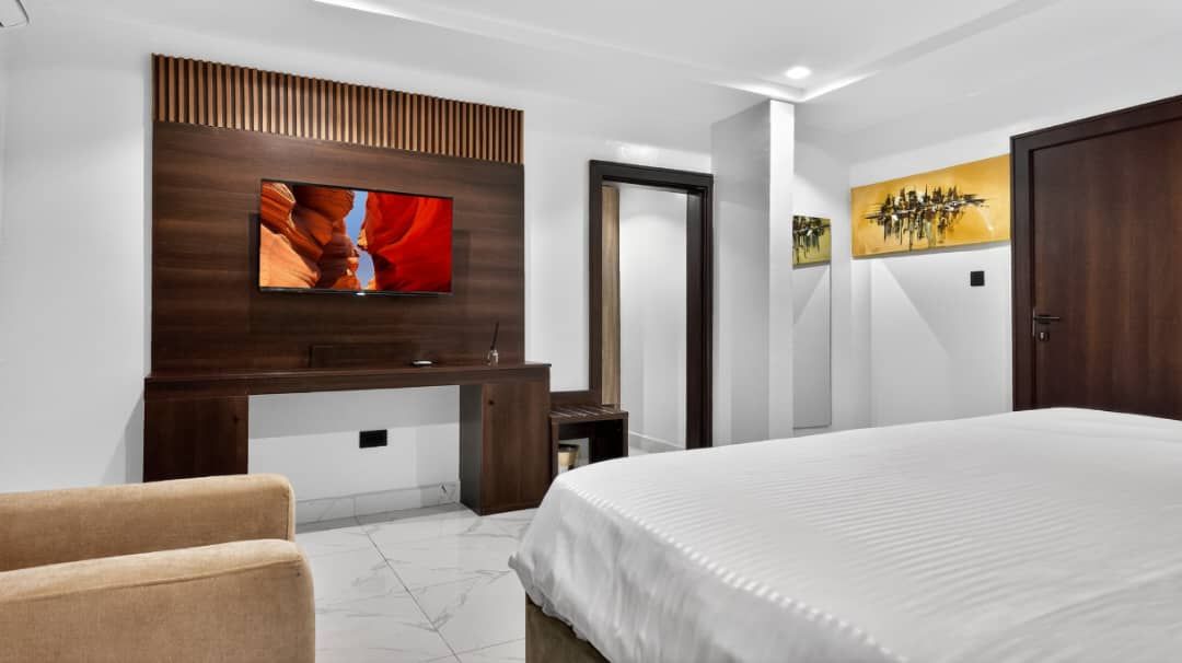 Grandserve Apartment  3