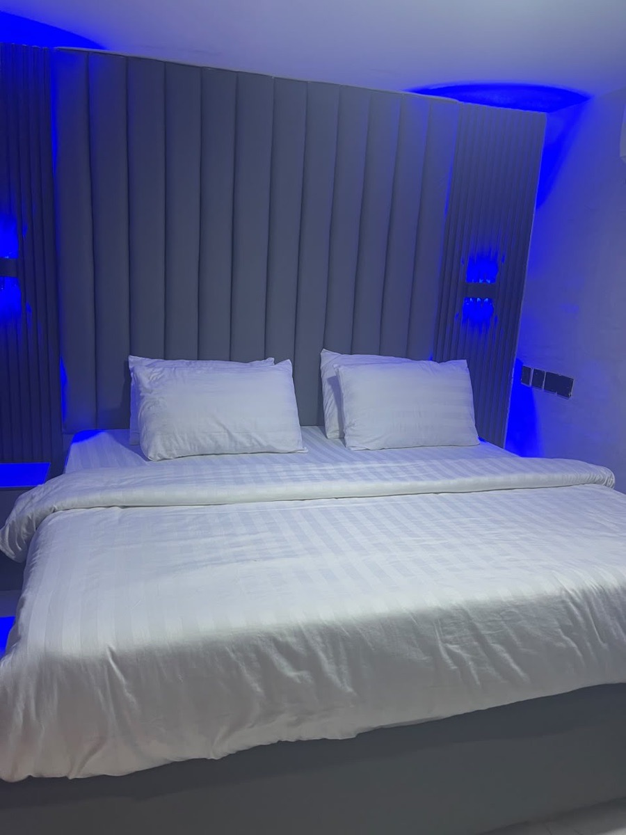 Kimroyal Hotel:Classic Room