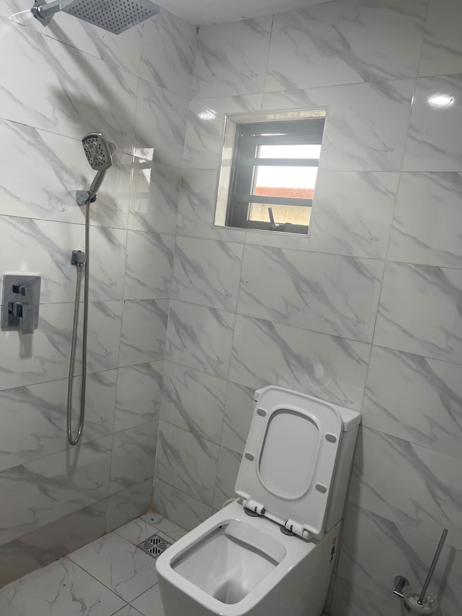 Kimroyal Hotel:Executive room  2