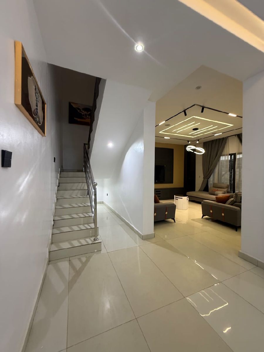 Prad Serene Apartment  5