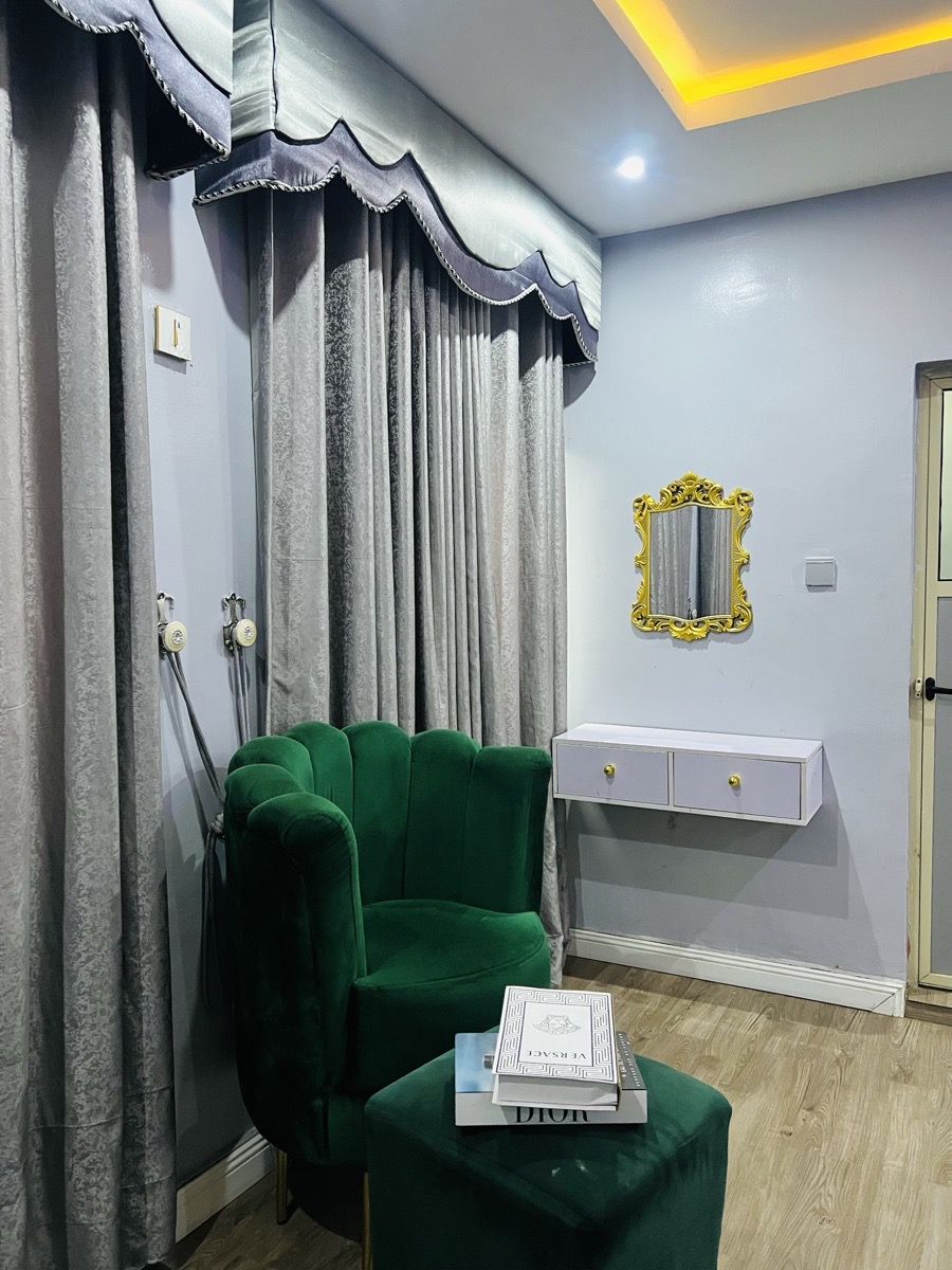PREMIUM ROOM 2