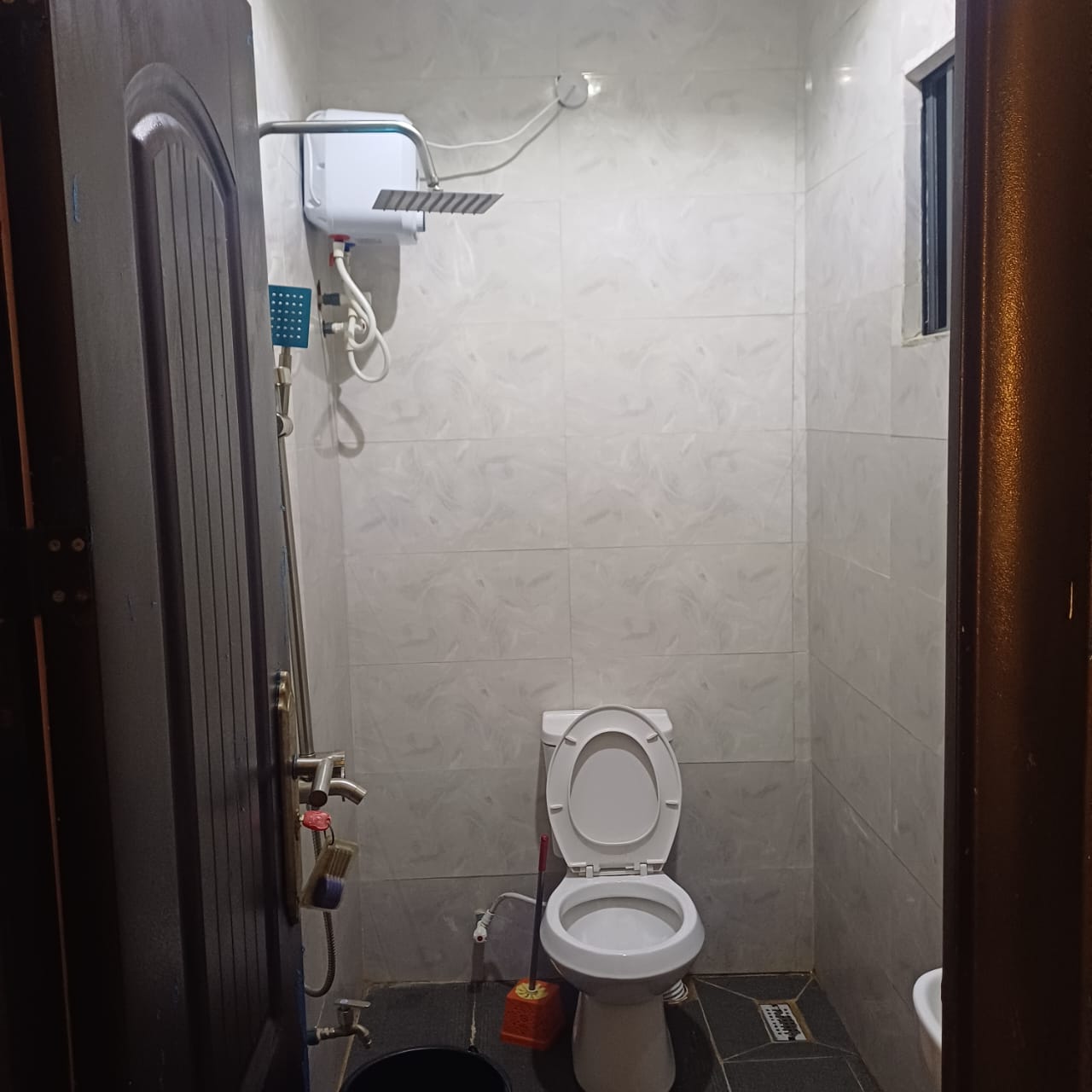 Modern Cozy Stay in Benin 2