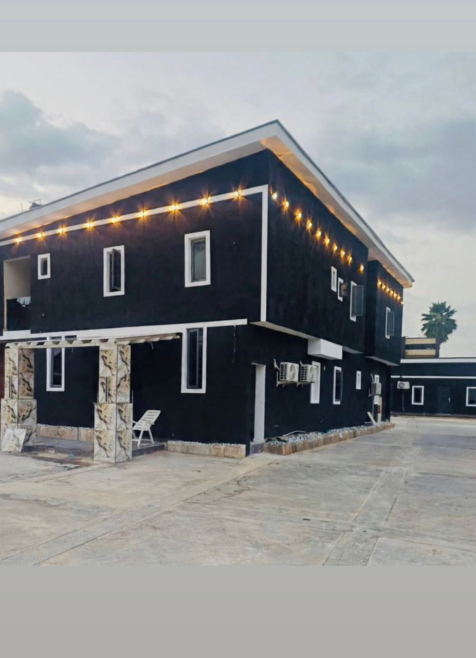 Modern Cozy Stay in Benin 5