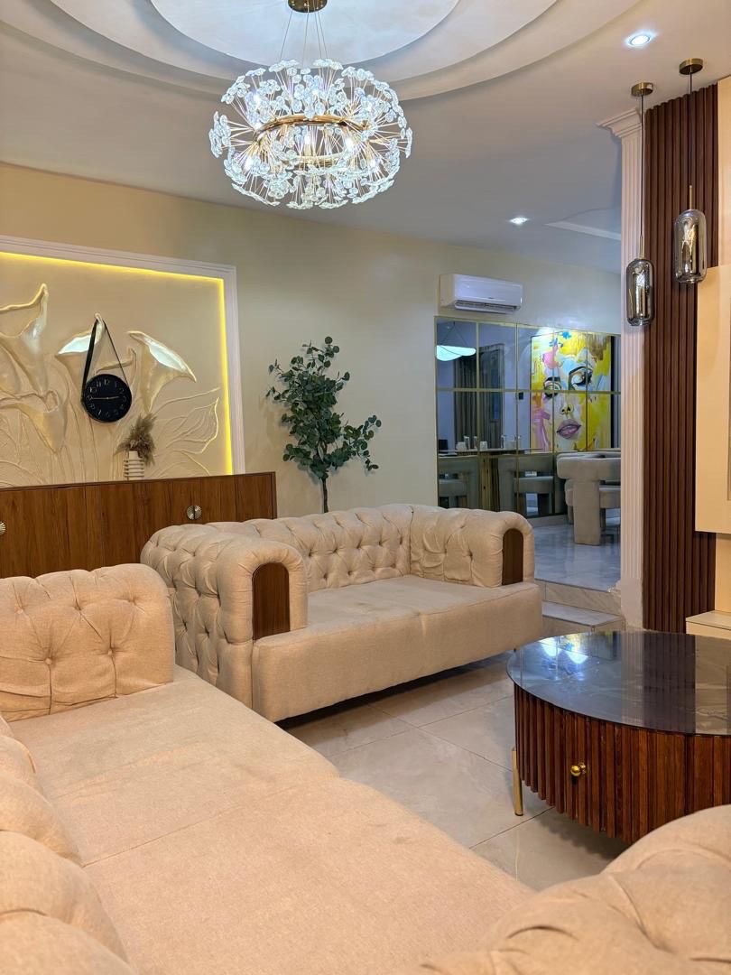 BoldKing Apartment: 4 bedroom Apartment  5