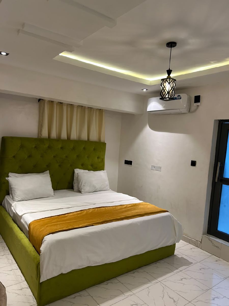 2 bedroom Apartment  5