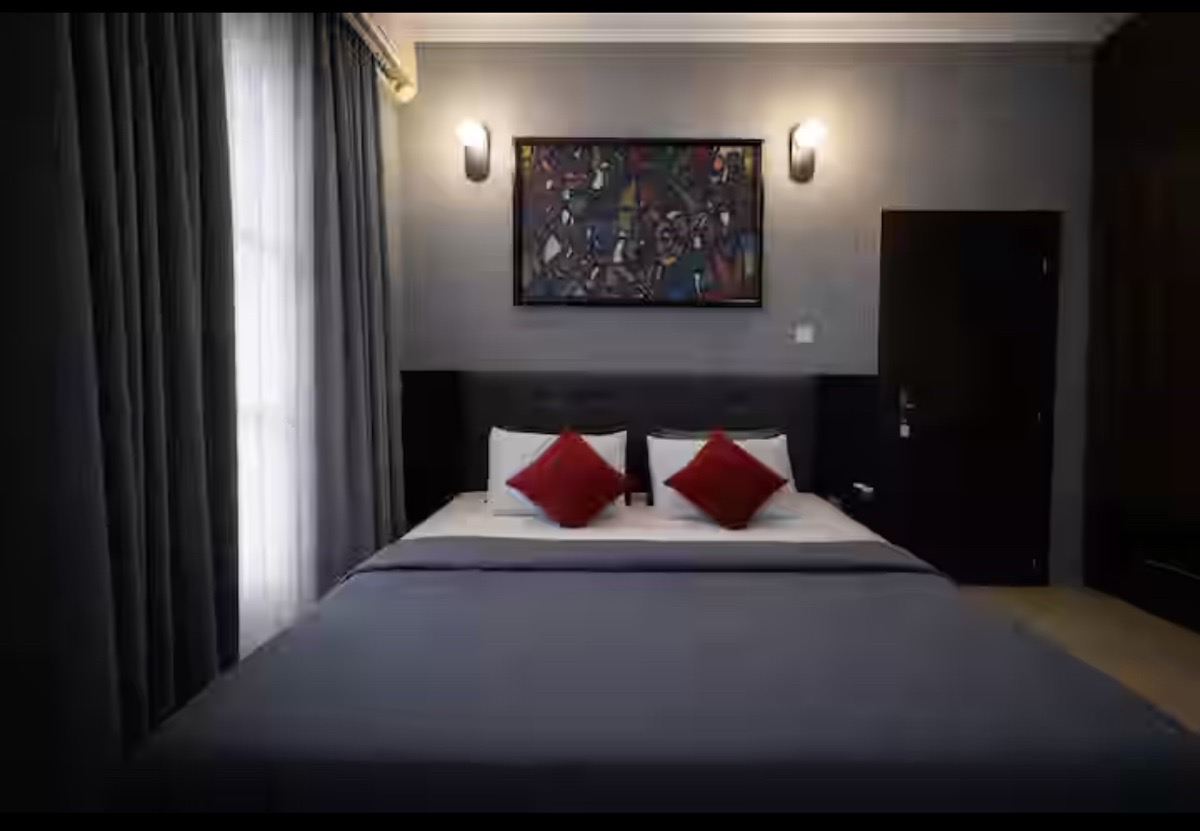 Classy Mini-Flat in Lekki Ph 1 with 5G Wi-fi & PS5 5