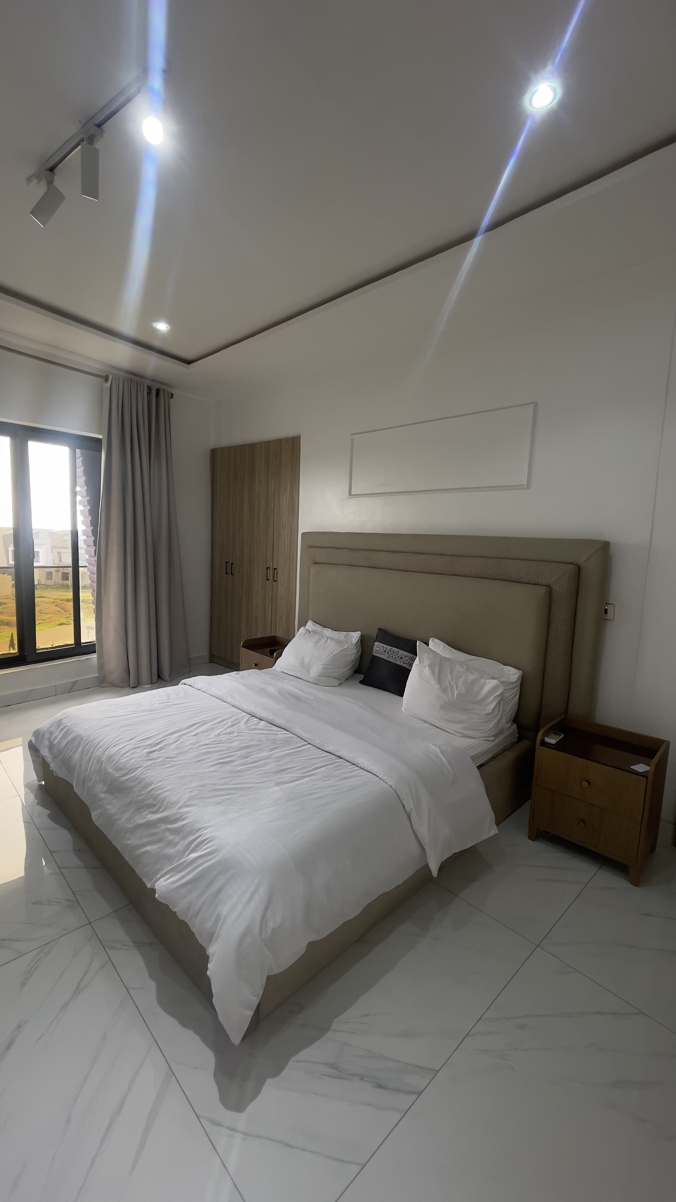 Casaraelifestyle 1 bedroom Apartment with a balcony  5