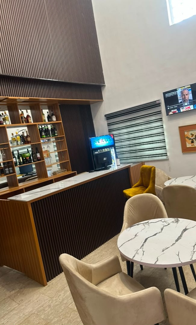 BIGCHOICE HOTEL AND SUITES 2
