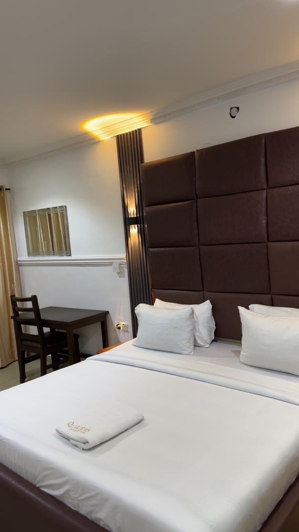 Quarters inn & suites  4