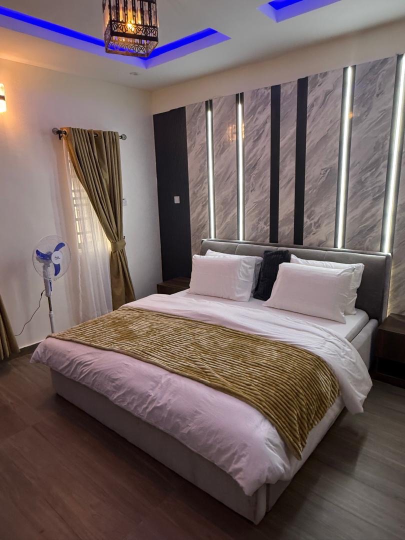 Bluebell Luxury Apartment  4