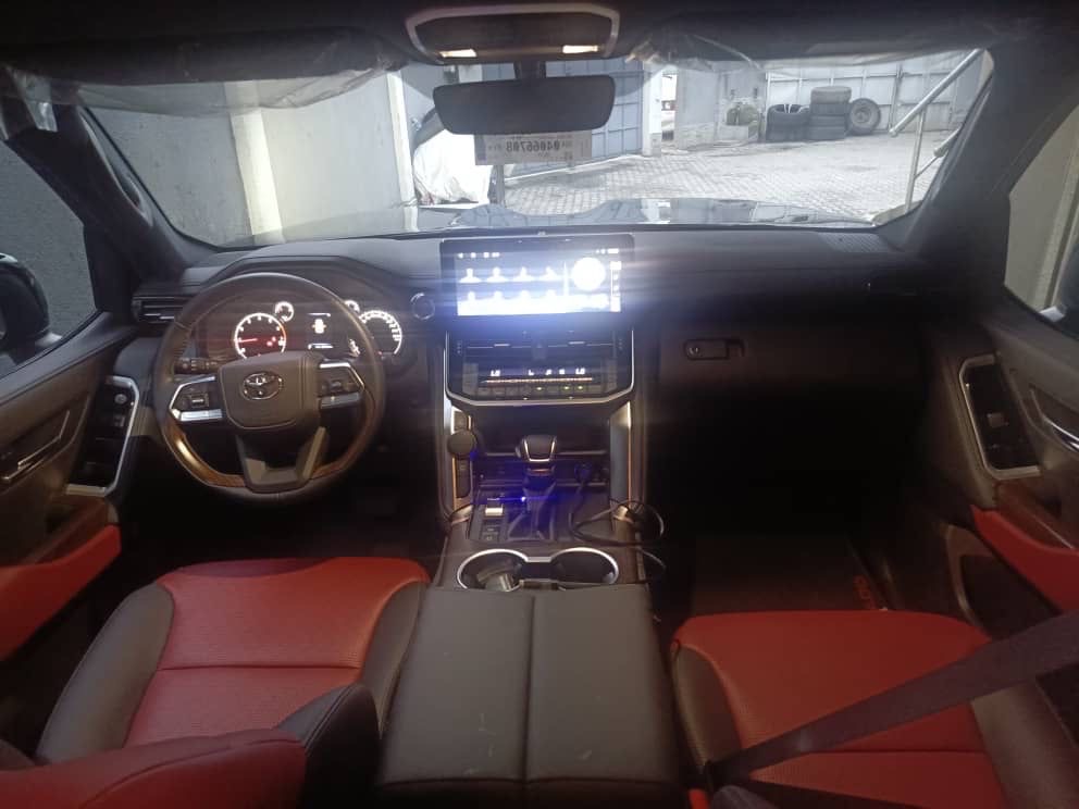 Toyota Land Cruiser Prado, 2022 3