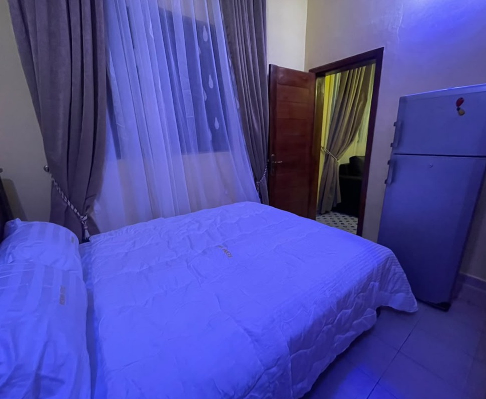 REXIMA SUITES - Comfort. Class. Convenience.