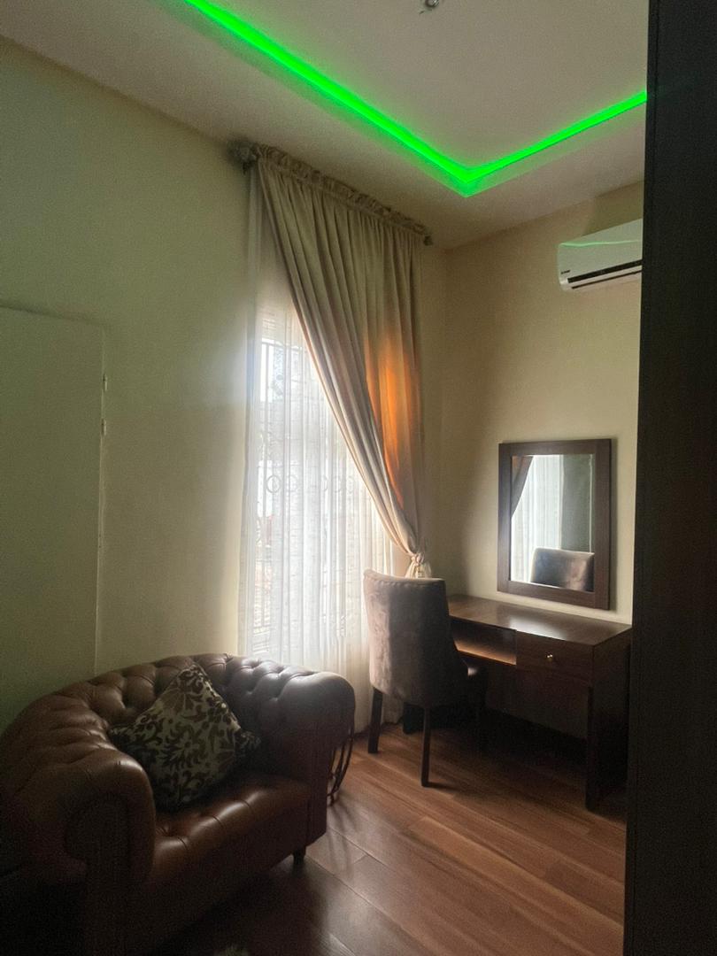 Cozy Villa In Benin 4