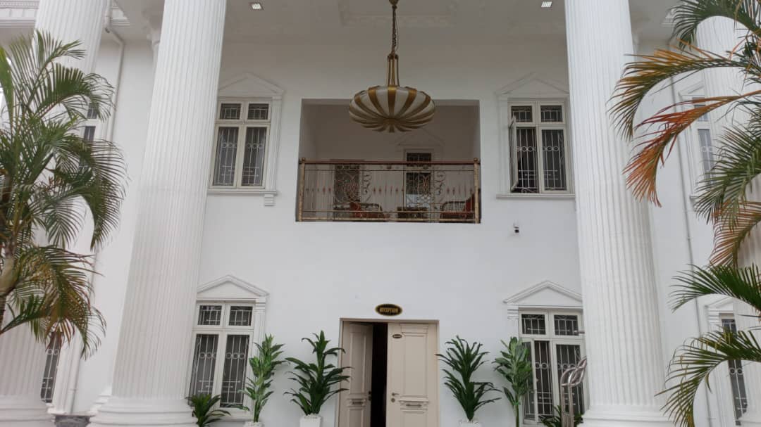 Cozy Villa In Benin 5