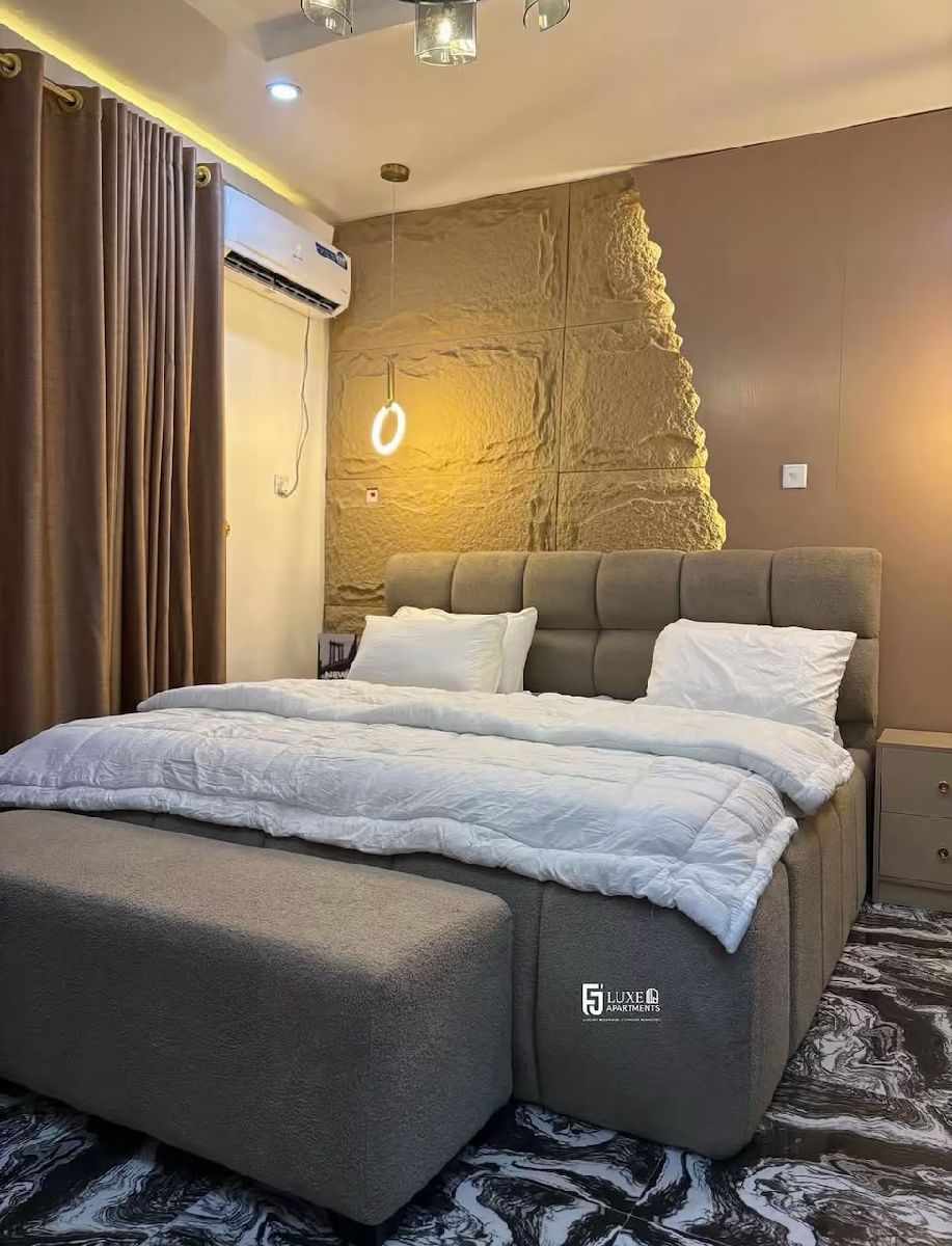 1 bedroom apartment  5