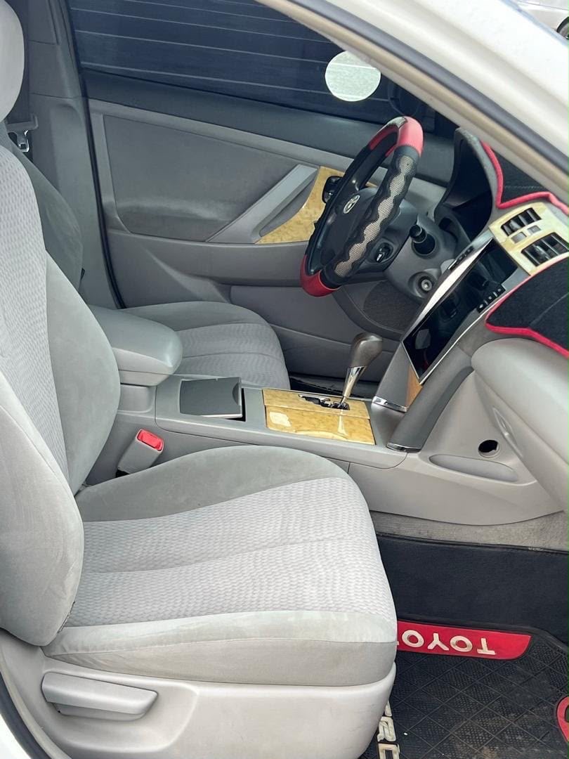 Toyota Camry, 2010 5
