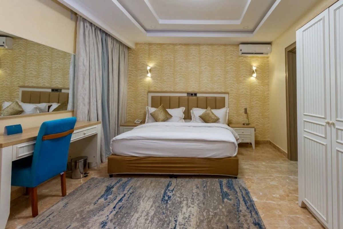Hera hospitality 4