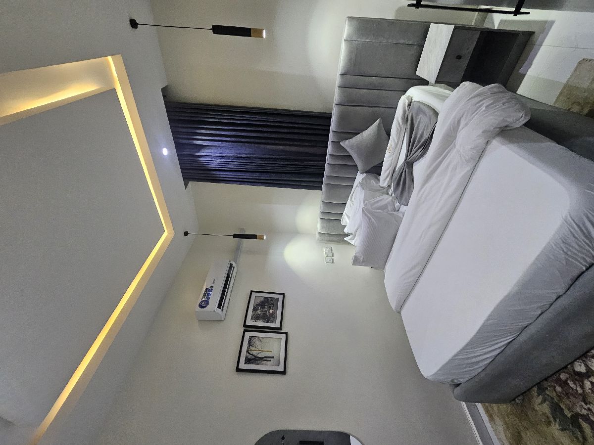 Raphvelle Hotel
