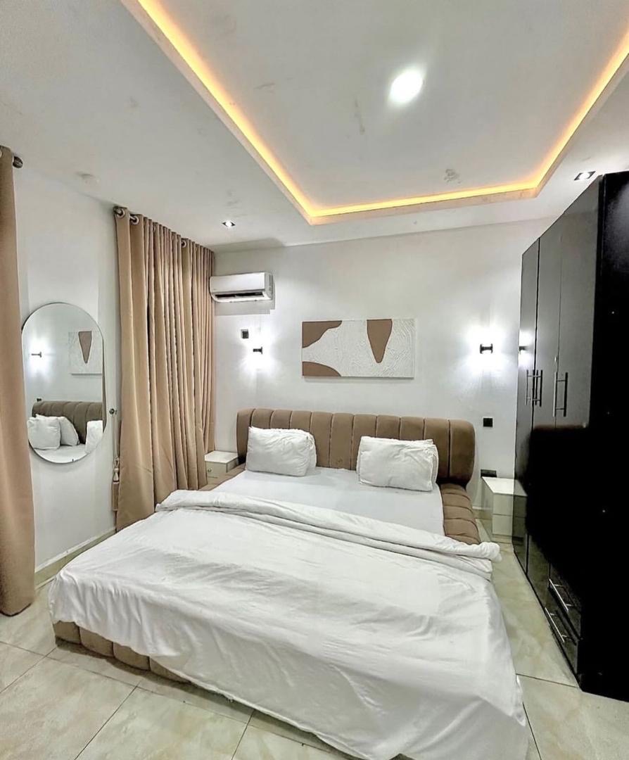 CT Apartment  4