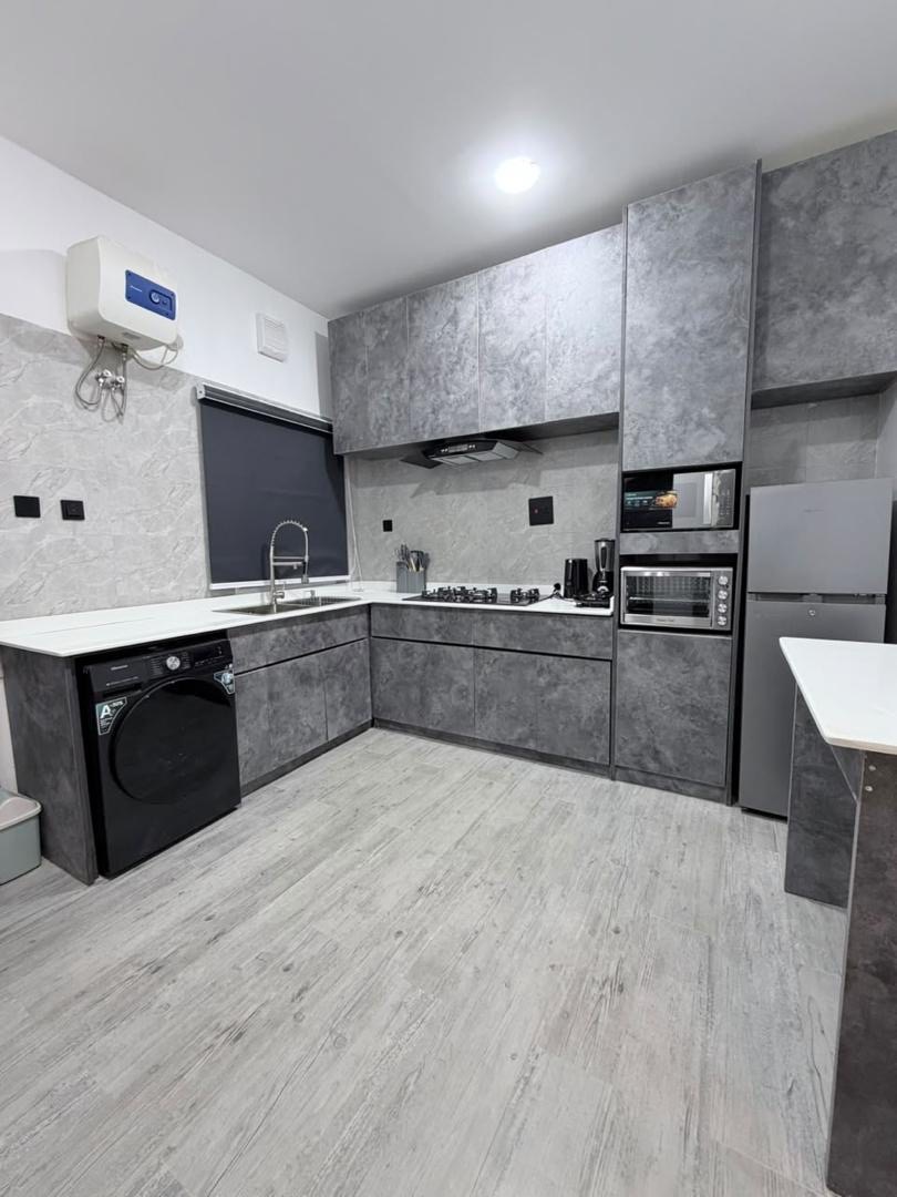 Three Bedroom Apartment in Wuse 4