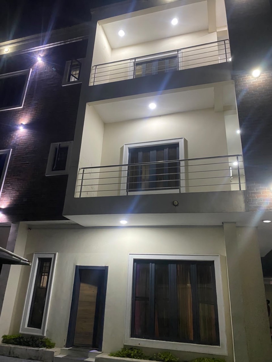 4 Bedroom Duplex  2