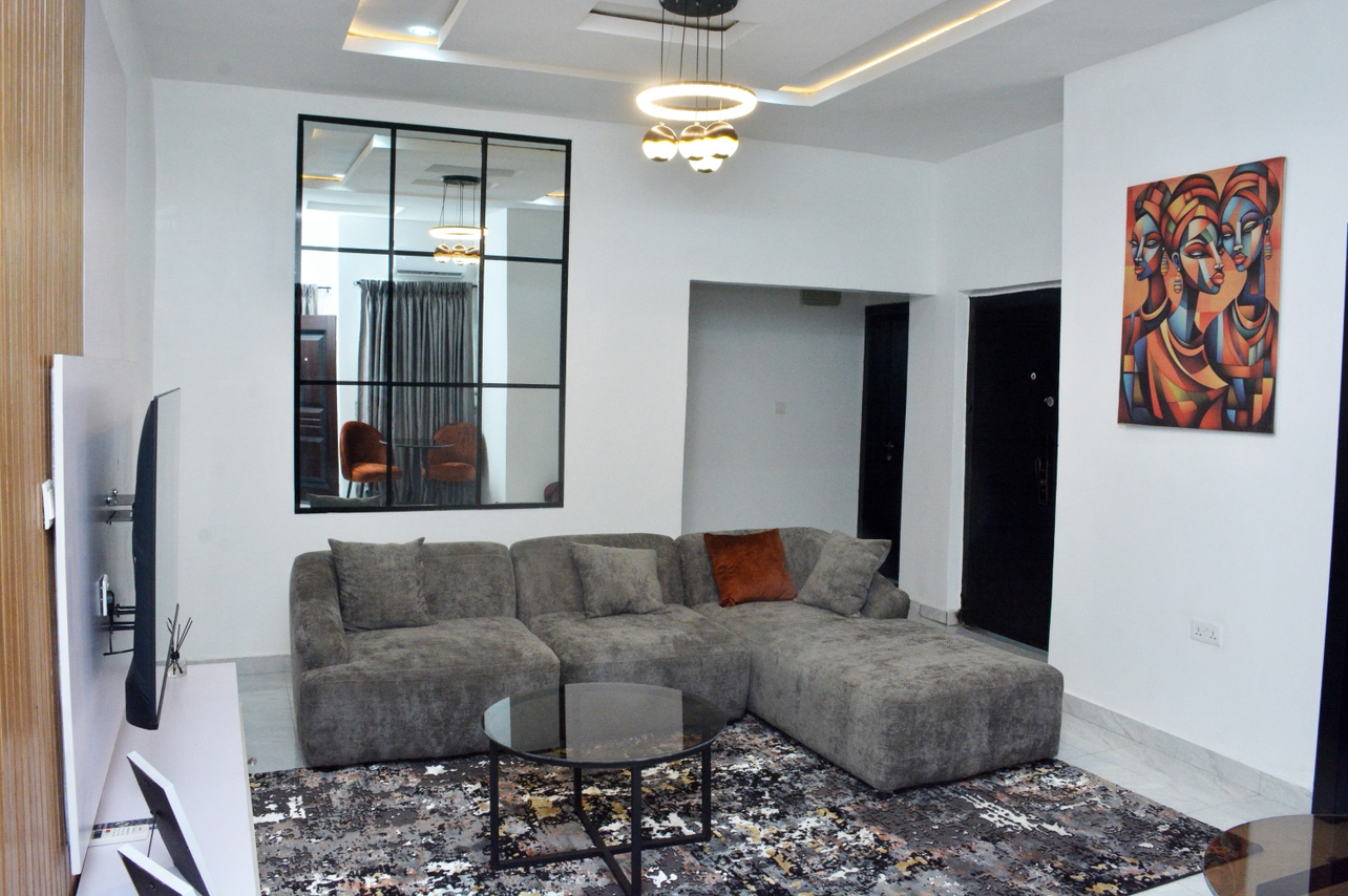 Cozy 2bed apartment in Ikeja GRA 4