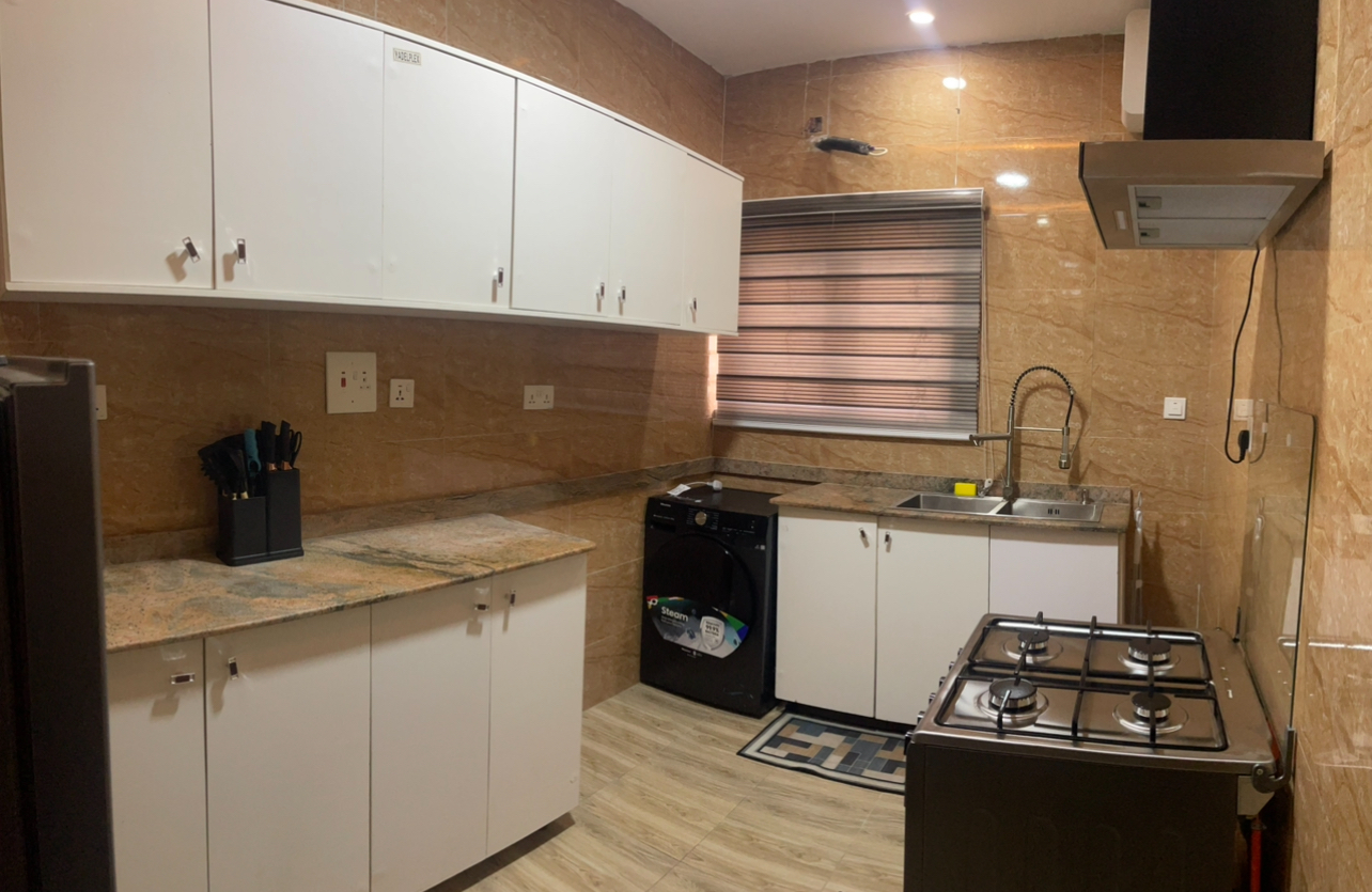 Cozy 2bed apartment in Ikeja GRA 2