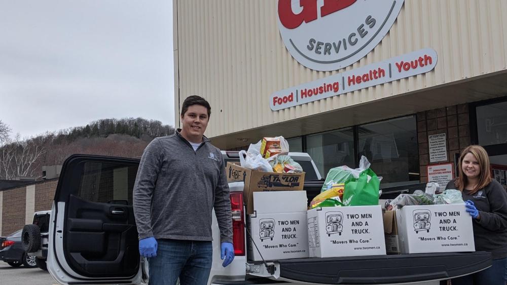 TWO MEN AND A TRUCK St Catharines - Niagara delivers food to GBF Community Services