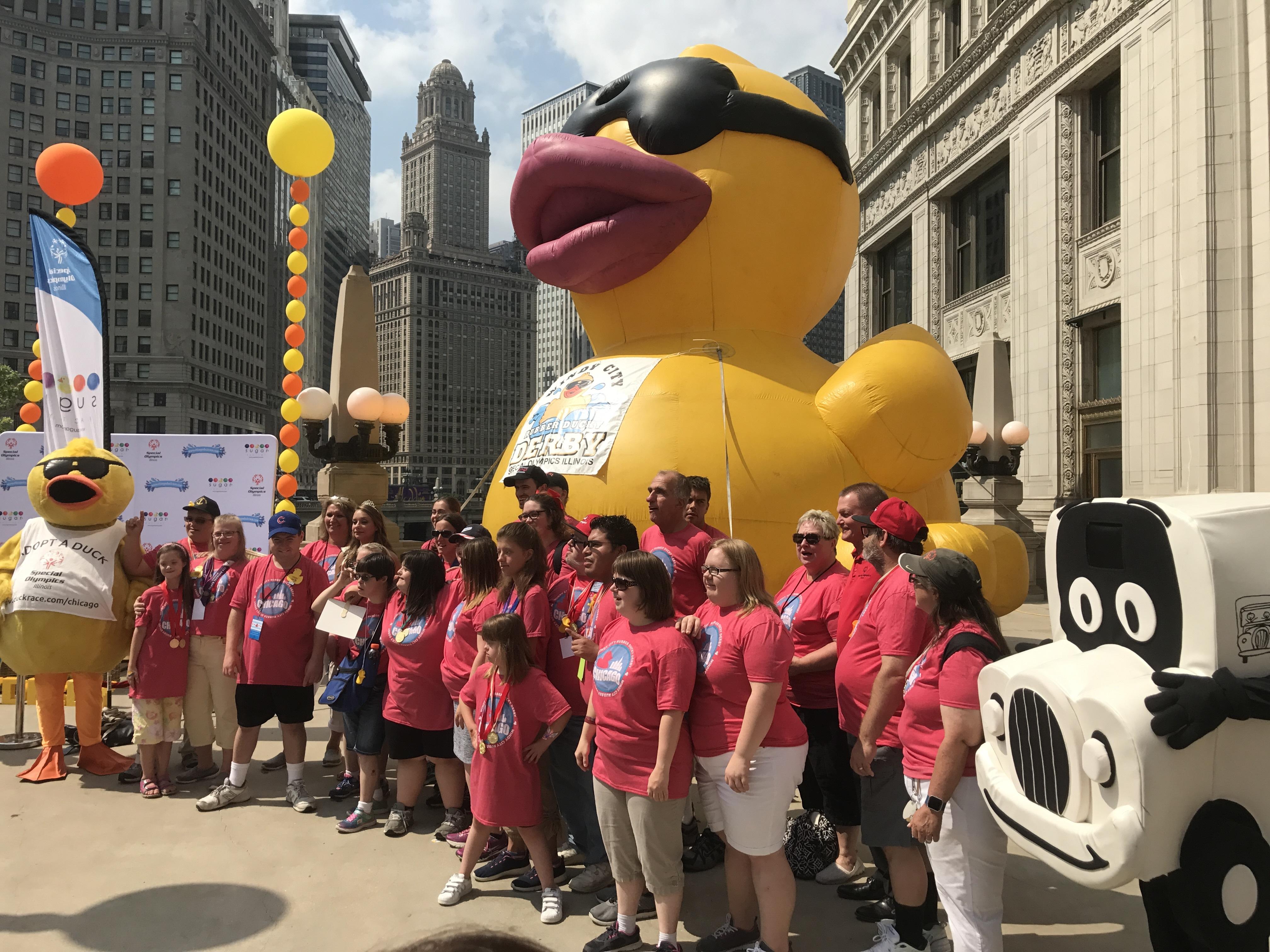 Windy City Ducky Derby Group photo.jpg Thumbnail