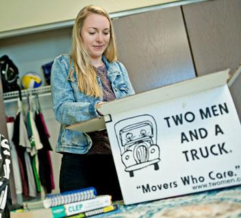 college-student-packing-1.jpg Thumbnail