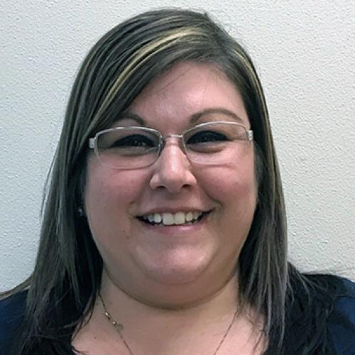 Erin R. headshot