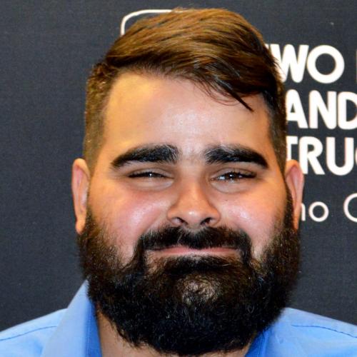 zach - customer service Thumbnail