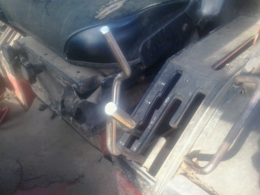 Chrome Shift Levers on 86 Series Tractors General IH Red Power