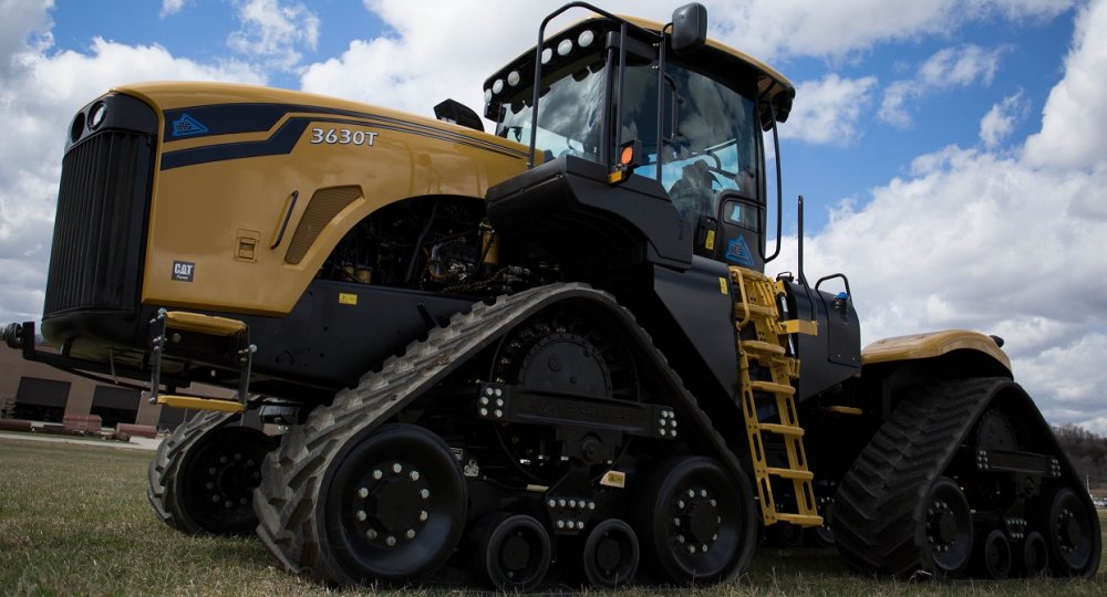 Cat's new Quadtrac Coffee Shop Red Power Magazine Community