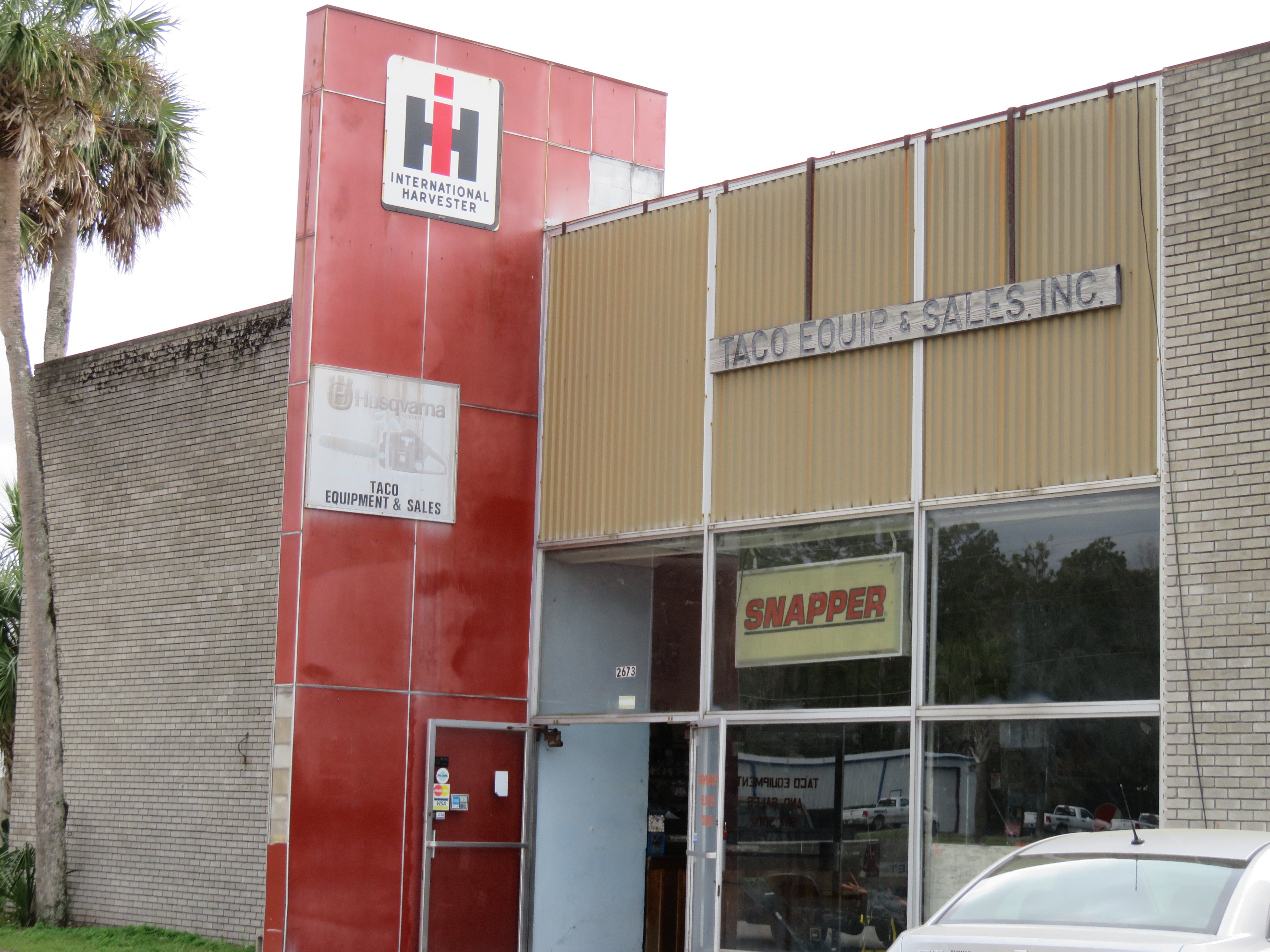 IH Dealership in Perry, Florida Coffee Shop Red Power Magazine Community