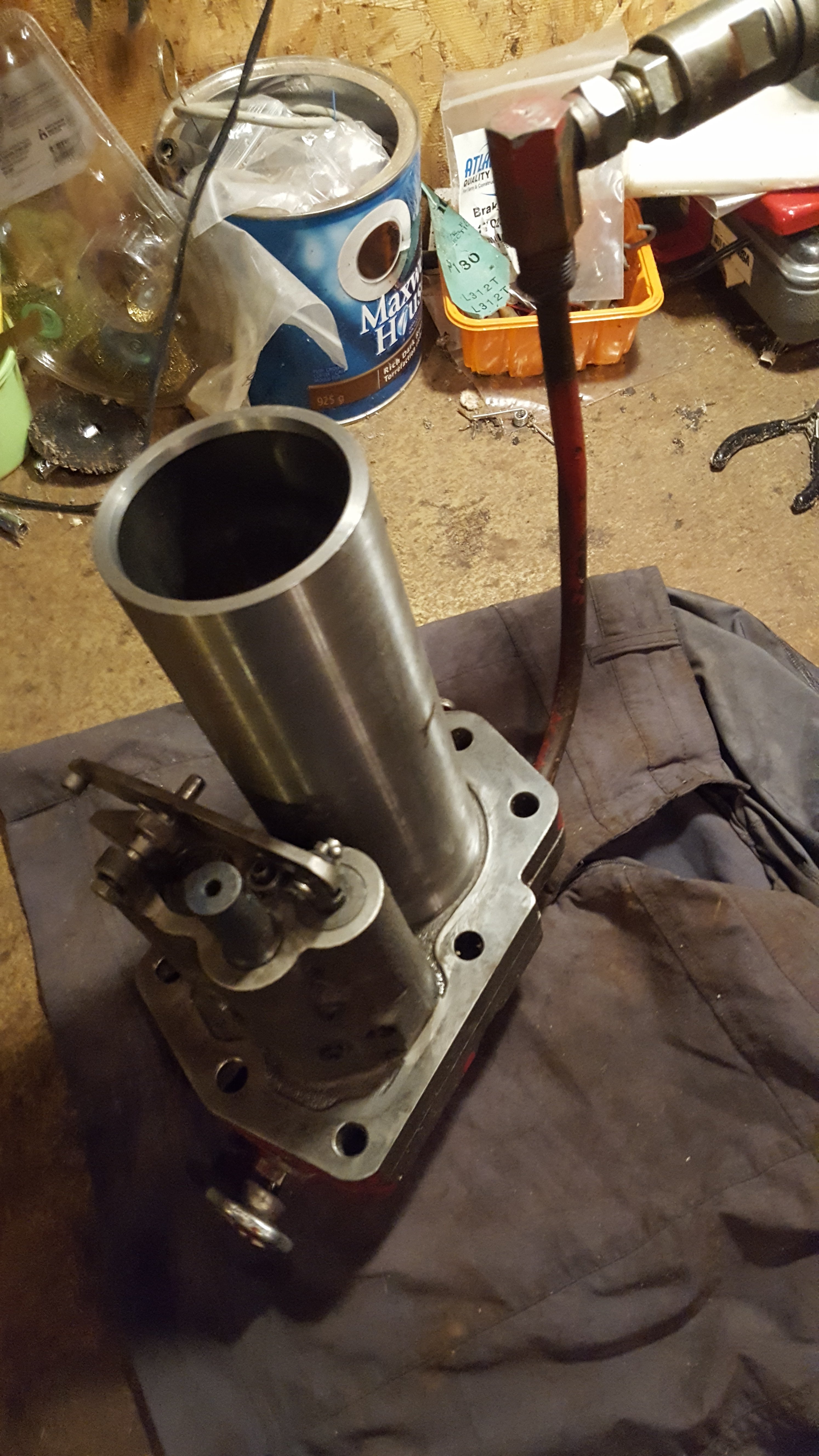 Hydraulic control valve B414 444 384 etc. General IH Red Power Magazine Community