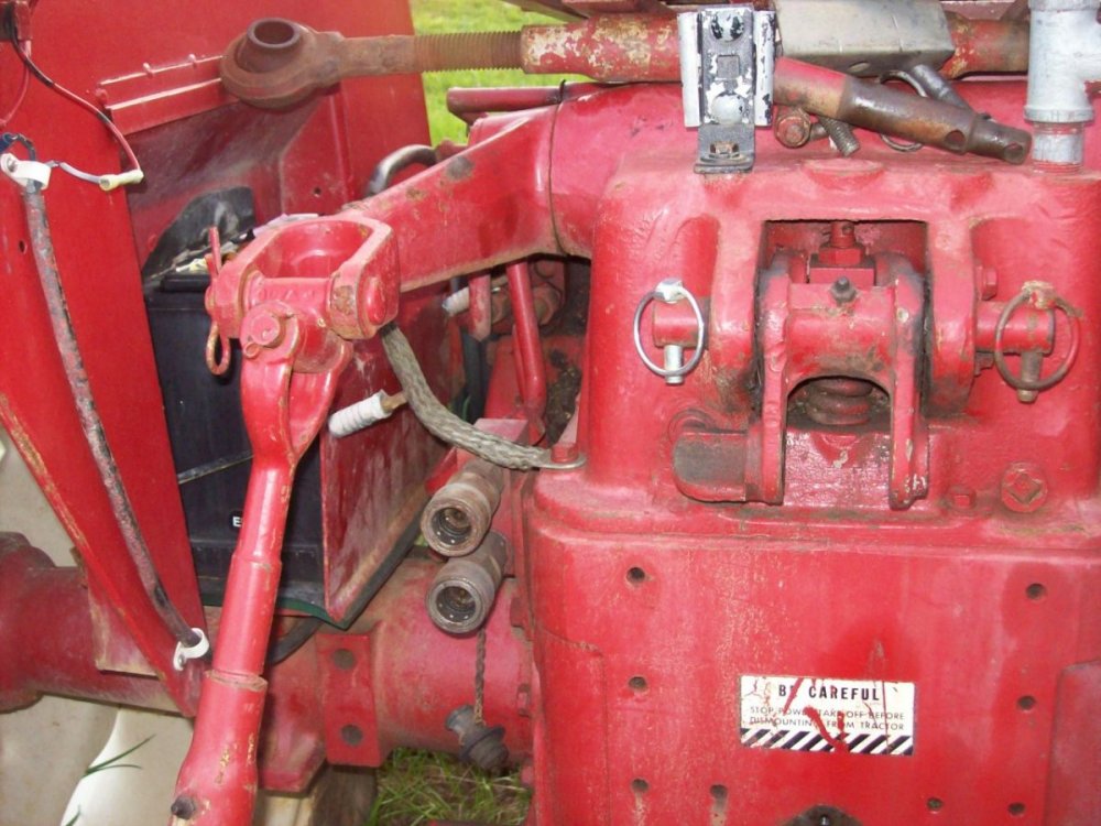 424 lift arms not working right General IH Red Power Magazine Community