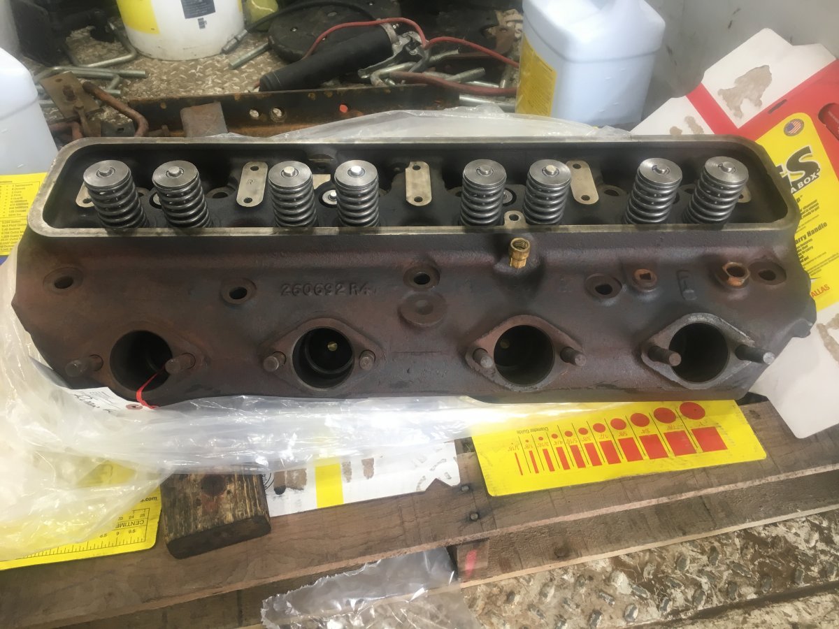 D335 (WD9, 600, TD9) Cylinder Head General IH Red Power Magazine