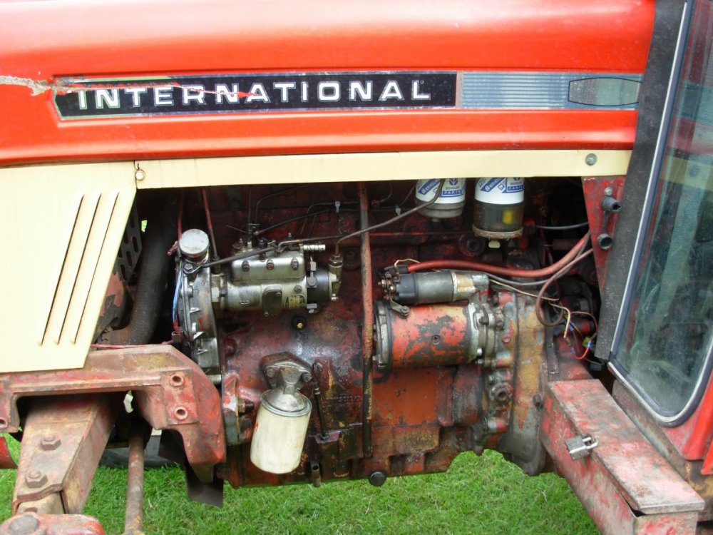 574 skidded tractor - General IH - Red Power Magazine Community