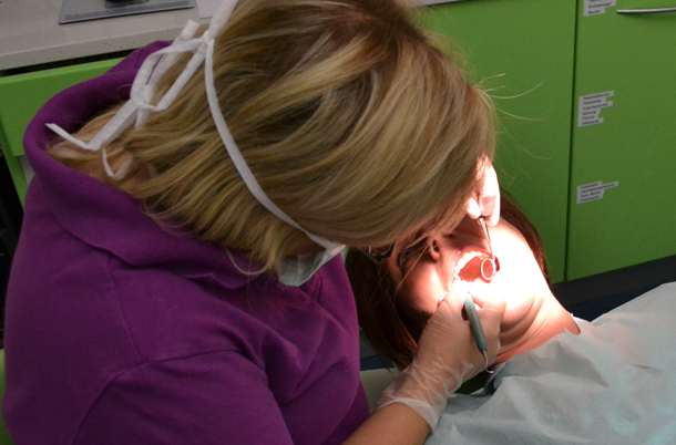 bleaching-using-elexxion-dental-laser.png
