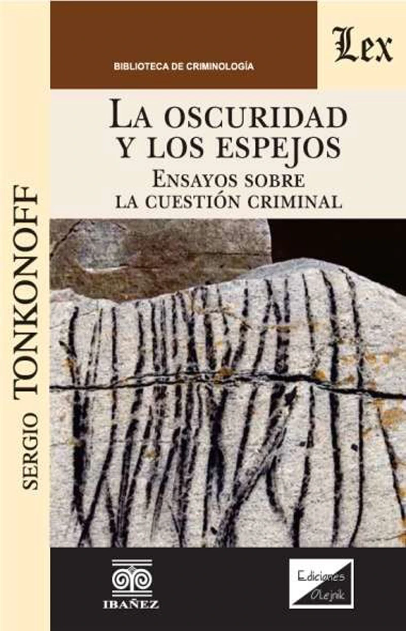 Portada: La oscuridad y los espejos