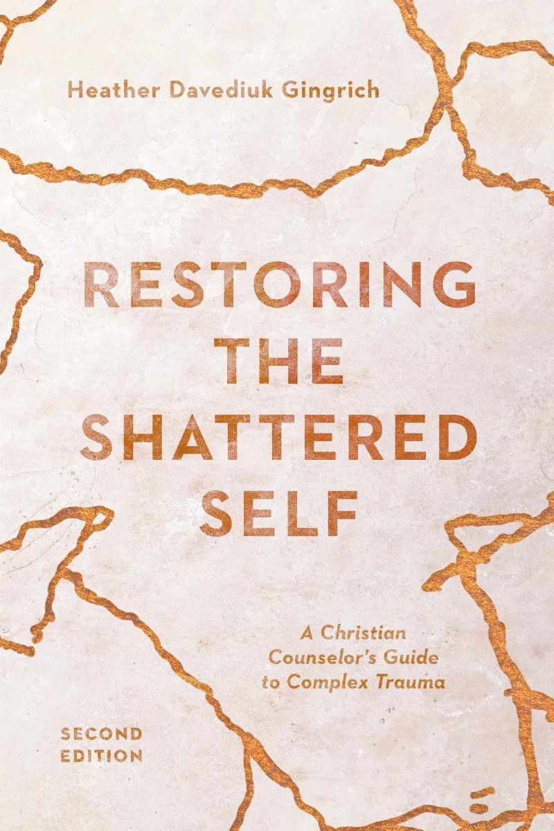 Portada: Restoring the Shattered Self