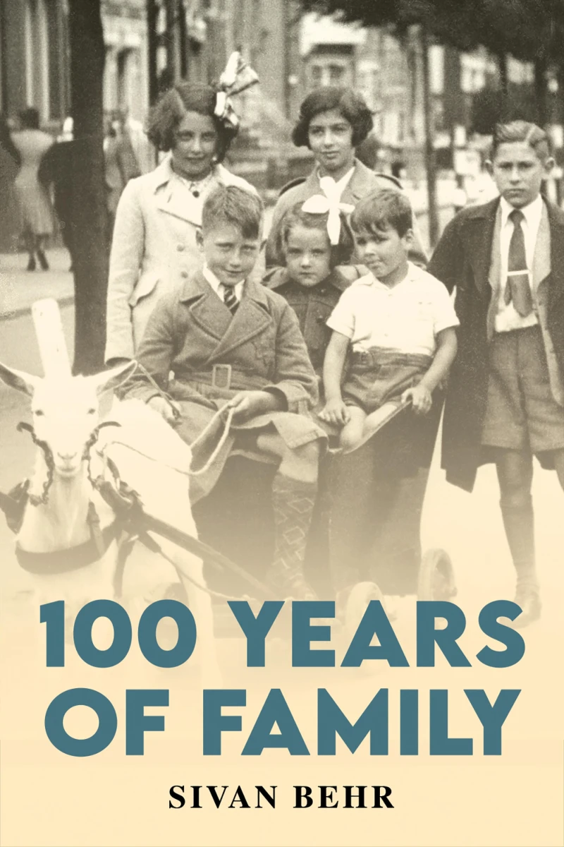 Portada: 100 Years of Family