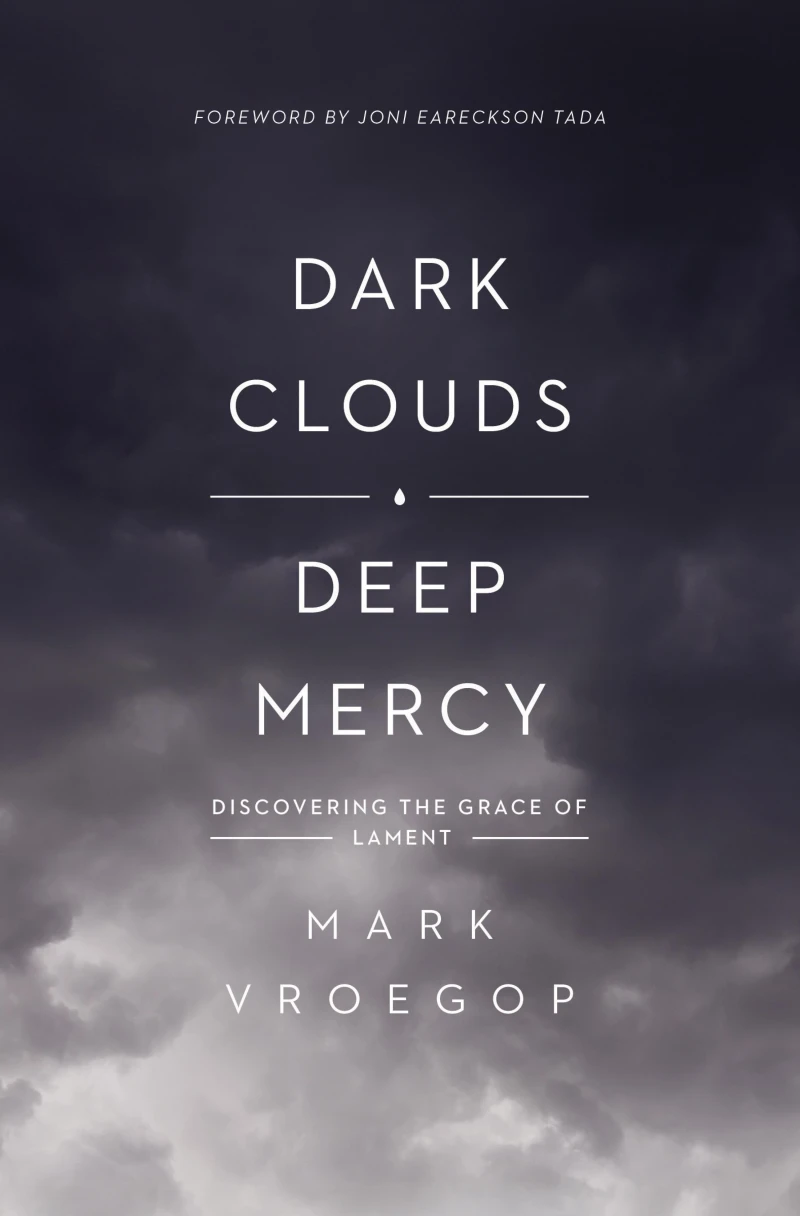 Portada: Dark Clouds, Deep Mercy