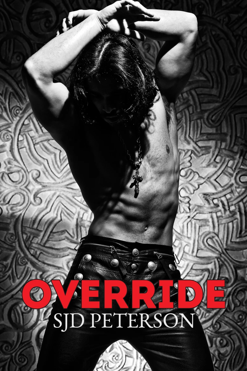 Portada: Override