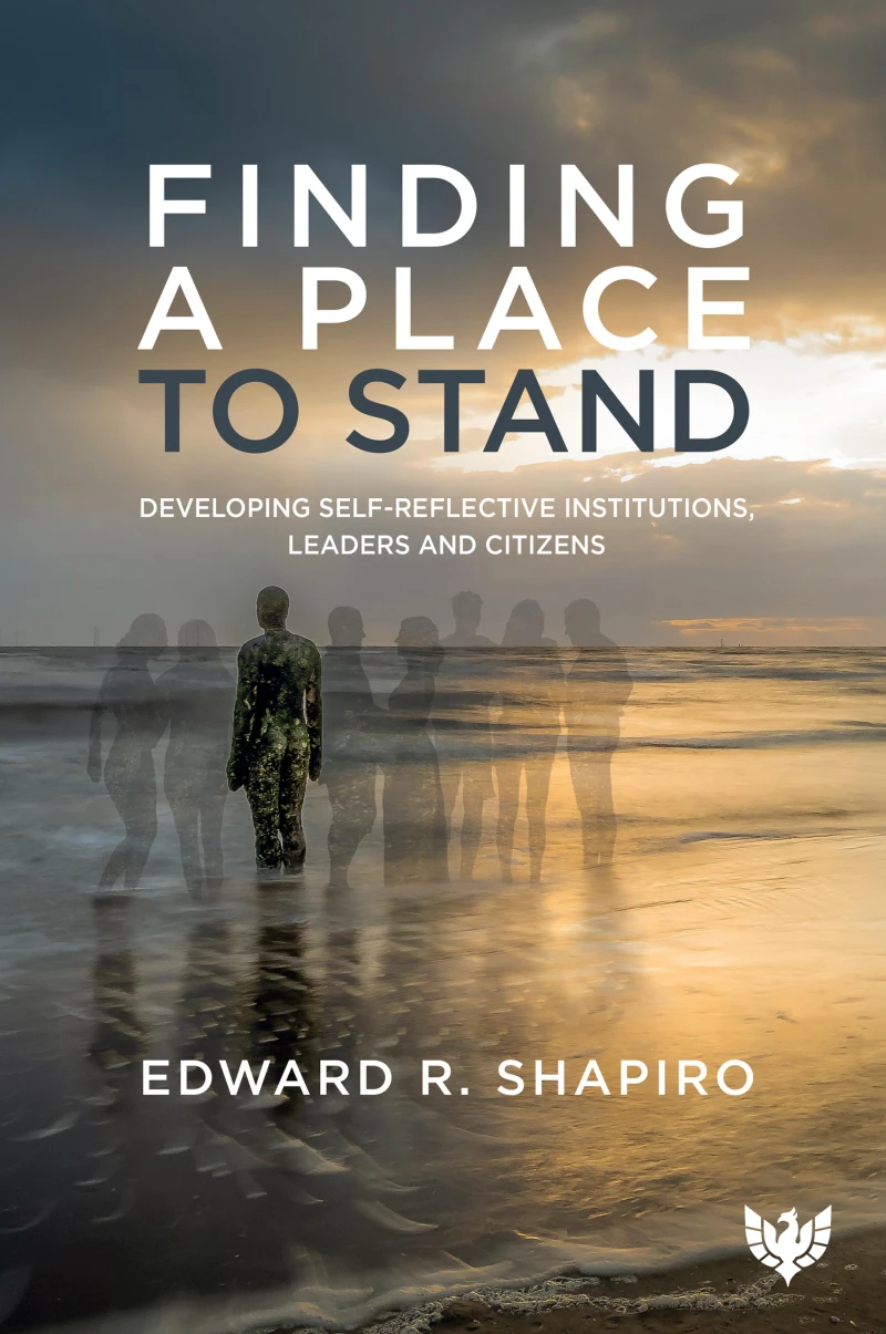 Portada: Finding a Place to Stand