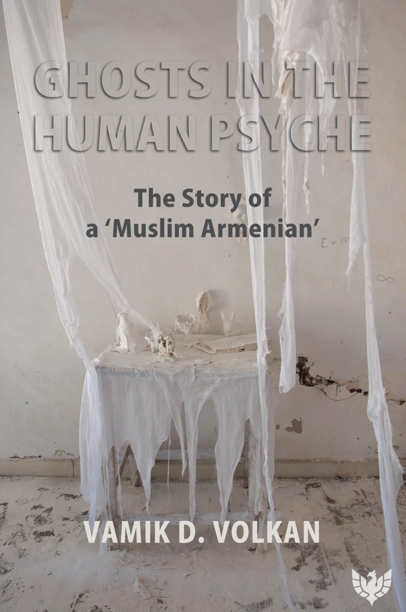 Portada: Ghosts in the Human Psyche