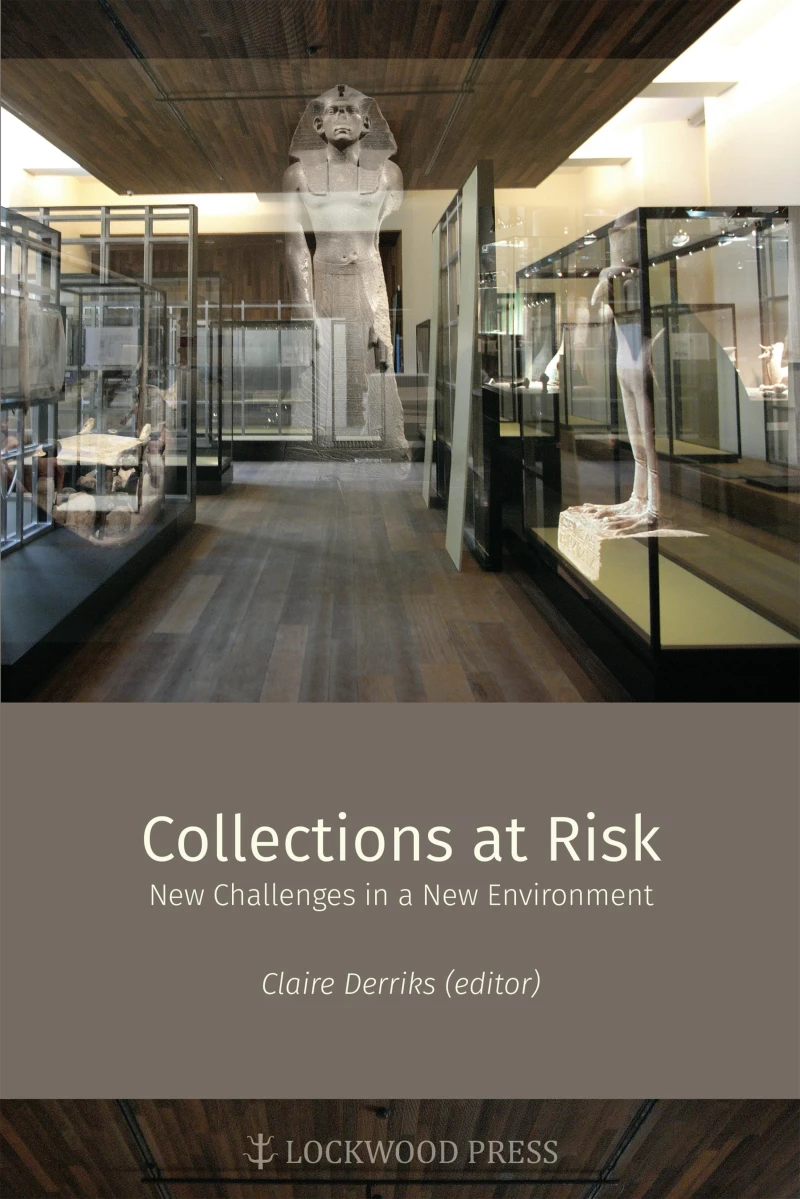 Portada: Collections at Risk
